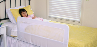 Regalo可調式床邊圍欄 – 亞馬遜Baby熱銷商品推薦